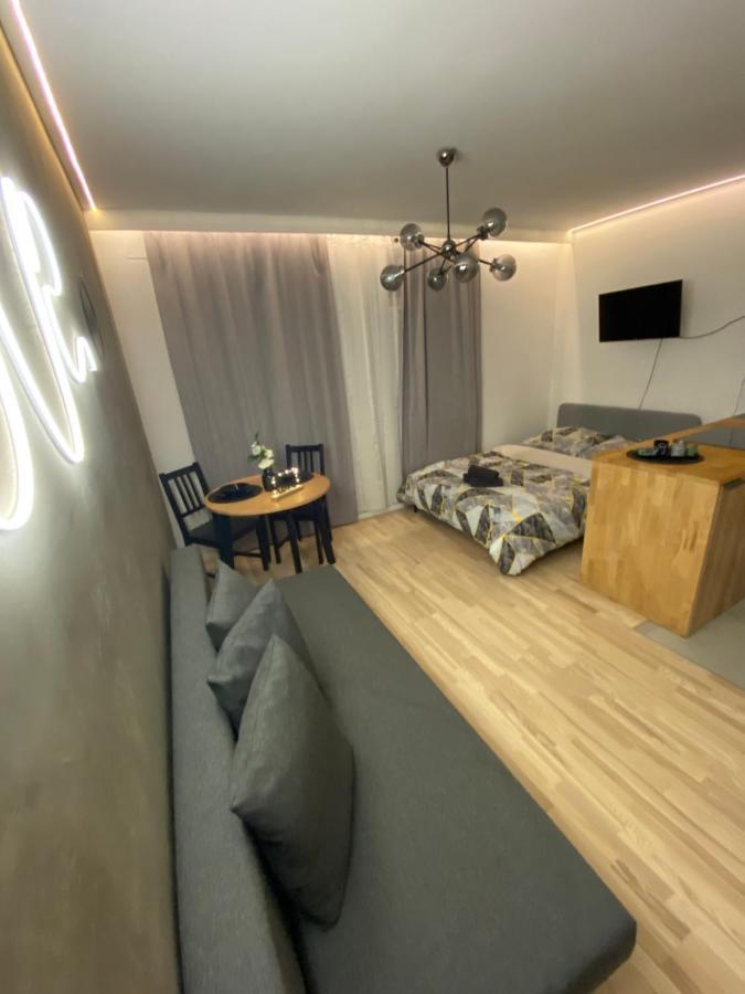 Love Glow Studio Krakau Buitenkant foto