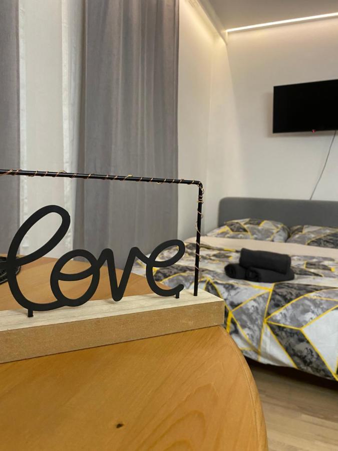 Love Glow Studio Krakau Buitenkant foto