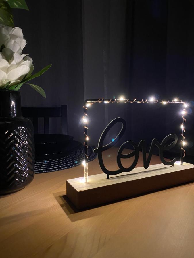 Love Glow Studio Krakau Buitenkant foto